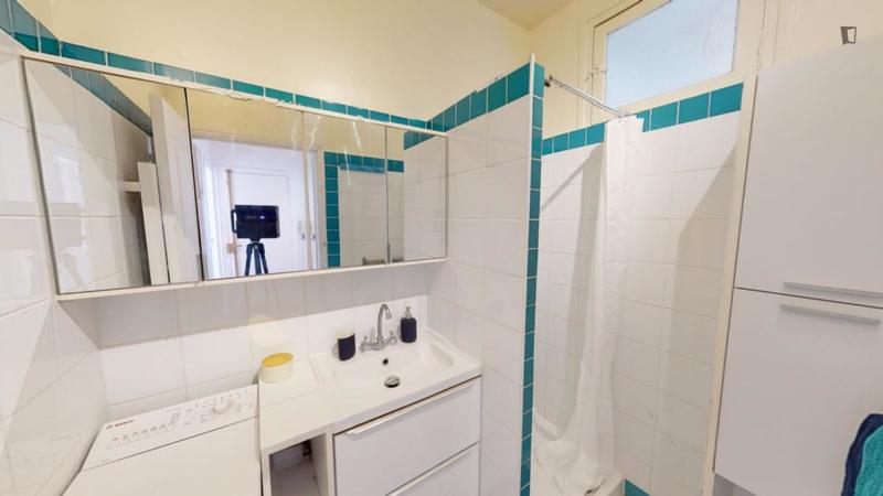 Chambre - 11 m² - 6 pièces