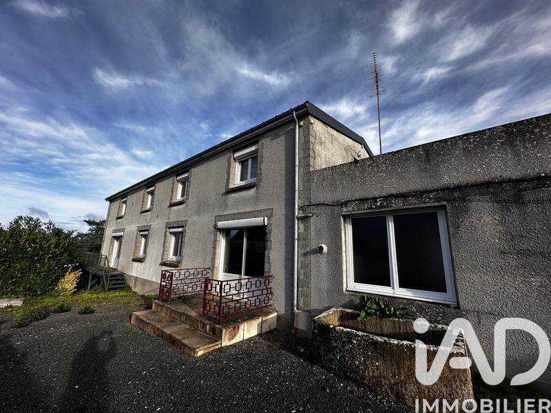 Maison - 207 m² - 8 pièces