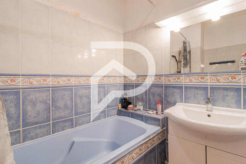 Appartement - 85 m² - 4 pièces