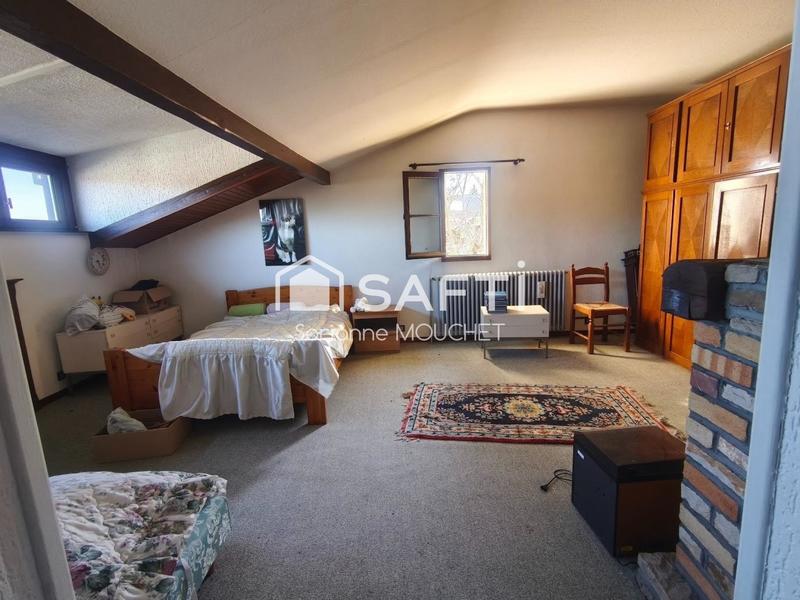 Maison - 181 m² - 6 pièces