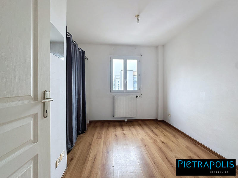 Appartement - 82 m² - 4 pièces