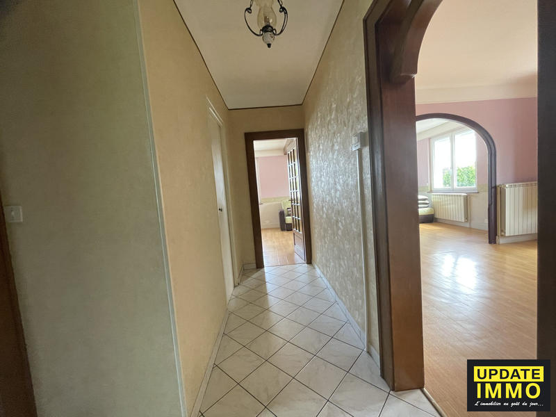 Maison - 137 m² - 8 pièces