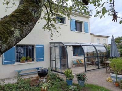 Maison - 163 m² - 6 pièces