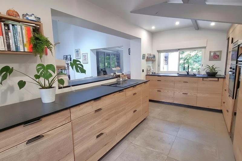 Maison - 175 m² - 6 pièces