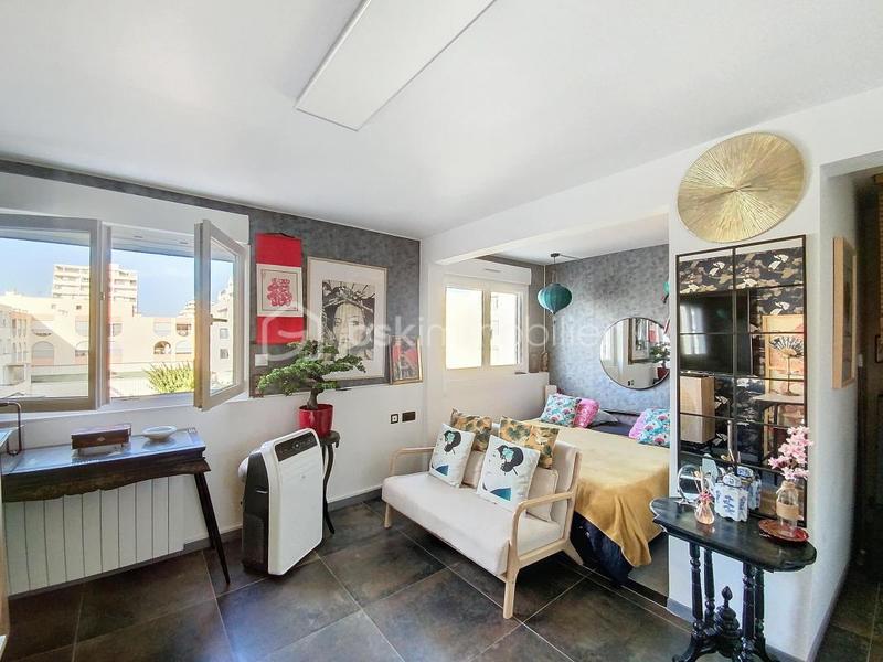 Studio - 25 m² - 1 pièce