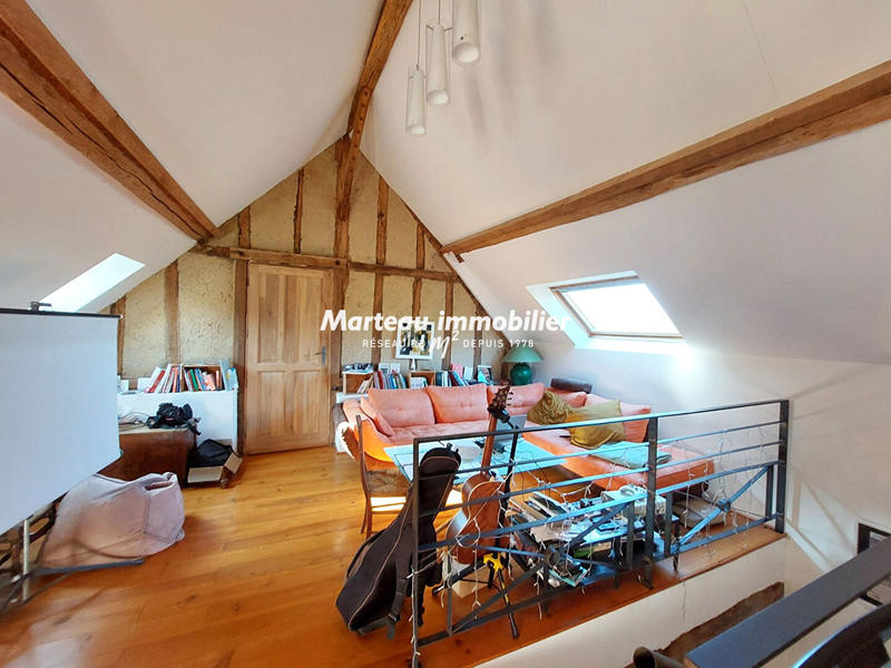 Maison - 250 m² - 8 pièces