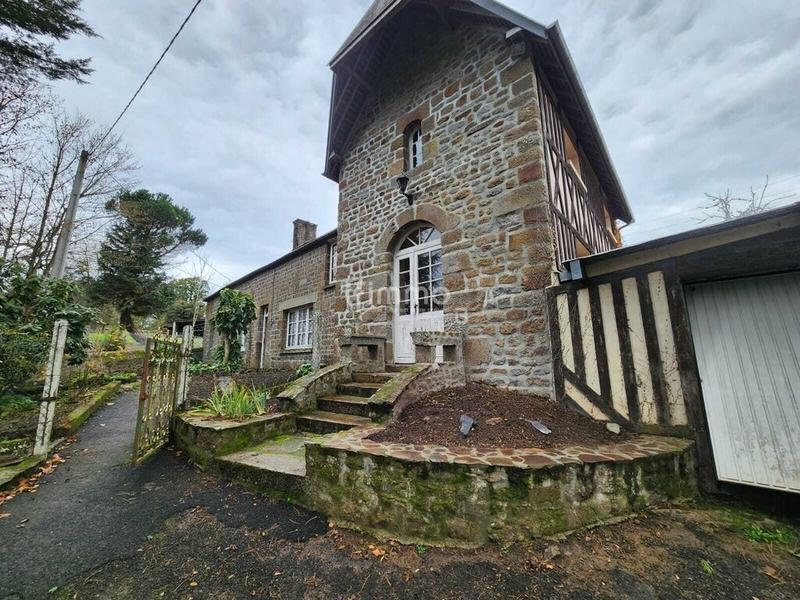 Maison en pierre - 132 m² - 6 pièces