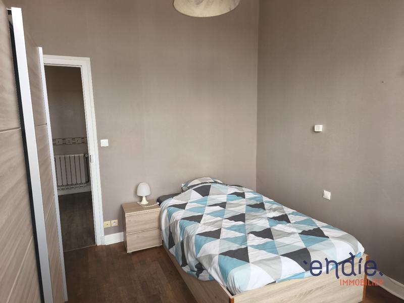 Maison - 245 m² - 12 pièces