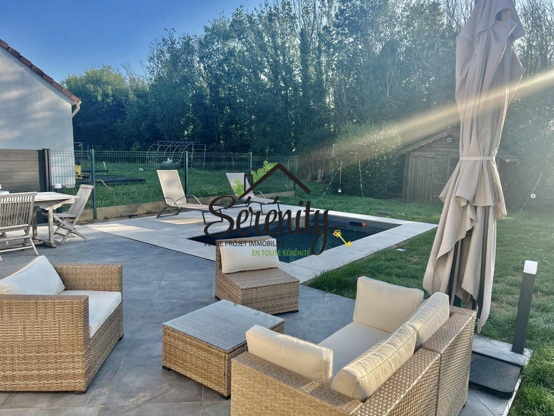 Maison - 114 m² - 8 pièces