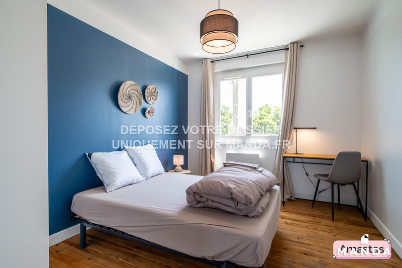 Chambre - 10 m² - 4 pièces
