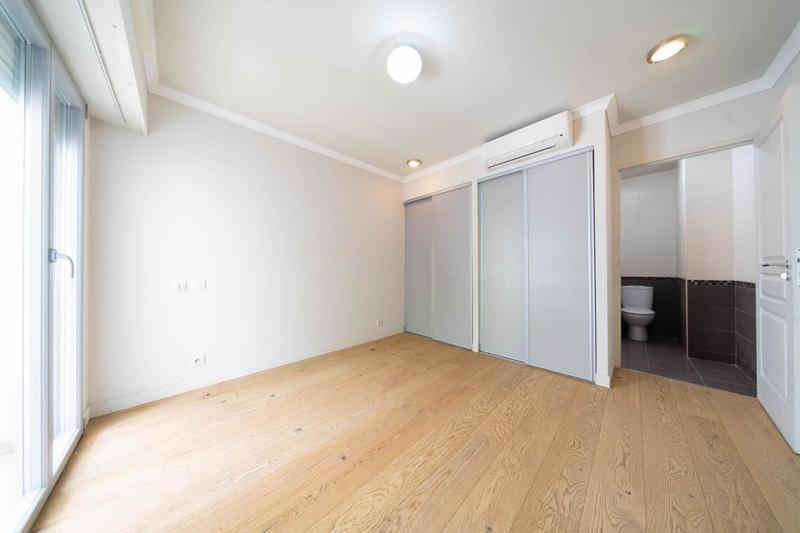 Appartement - 85 m² - 4 pièces