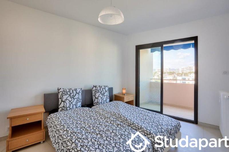 Appartement - 80 m² - 3 pièces