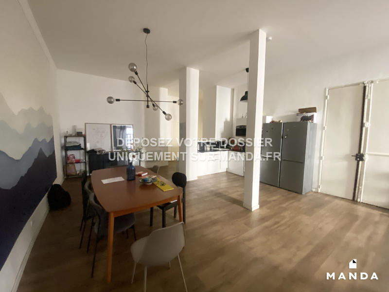 Chambre - 10 m² - 6 pièces