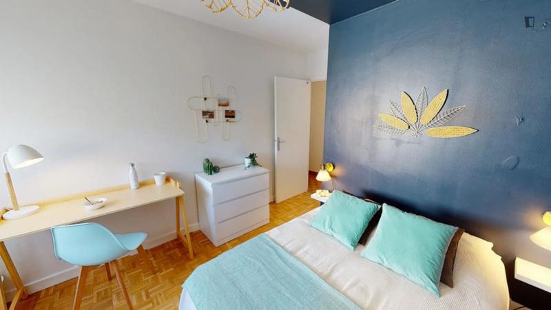 Chambre - 10 m² - 4 pièces