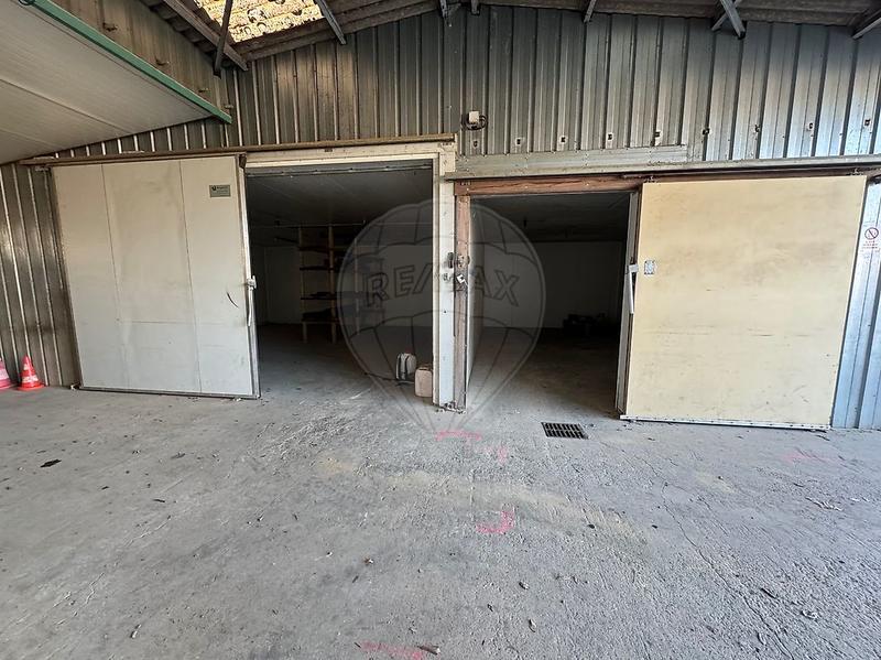 Entrepôt - 600 m² - 10 pièces