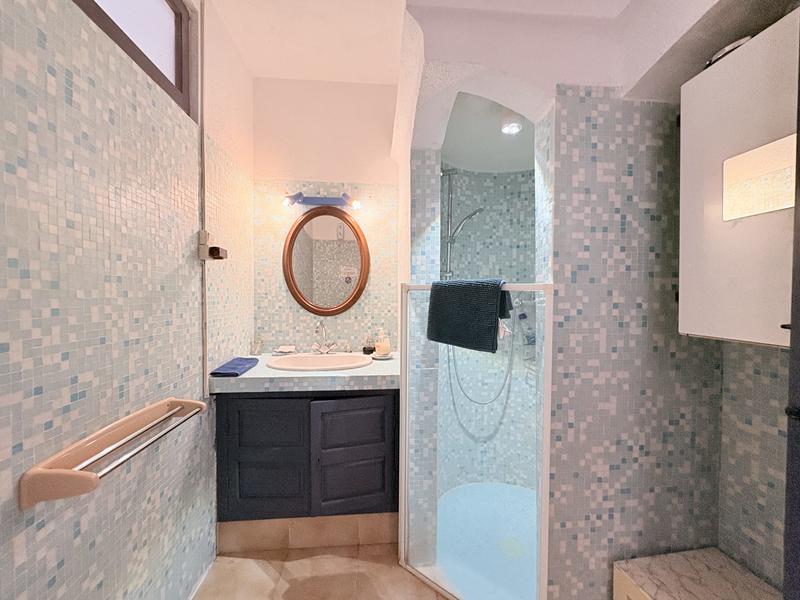 Villa - 237 m² - 7 pièces