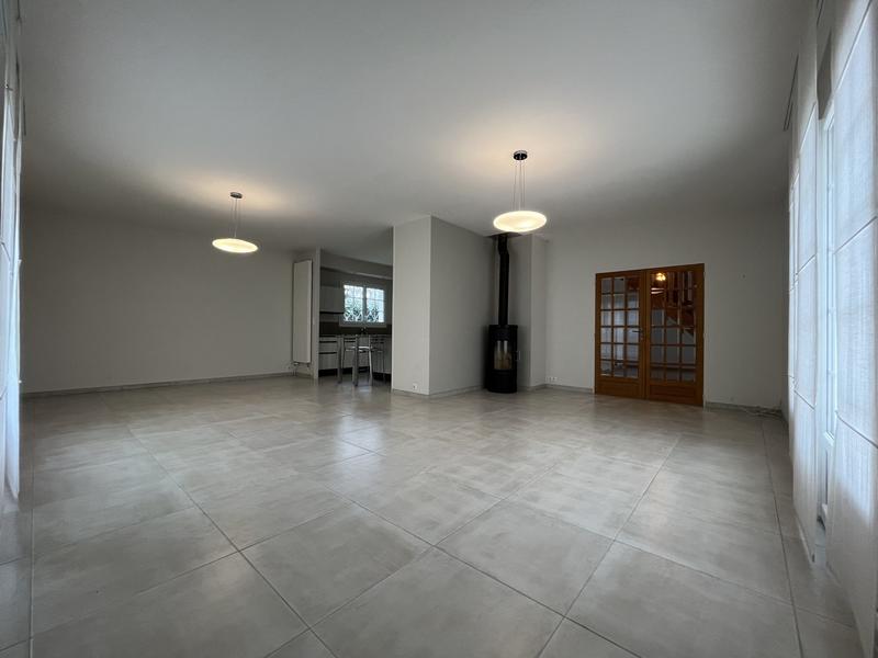 Maison - 165 m² - 8 pièces