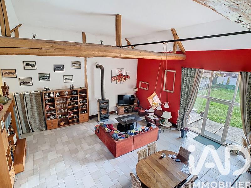 Maison - 325 m² - 7 pièces