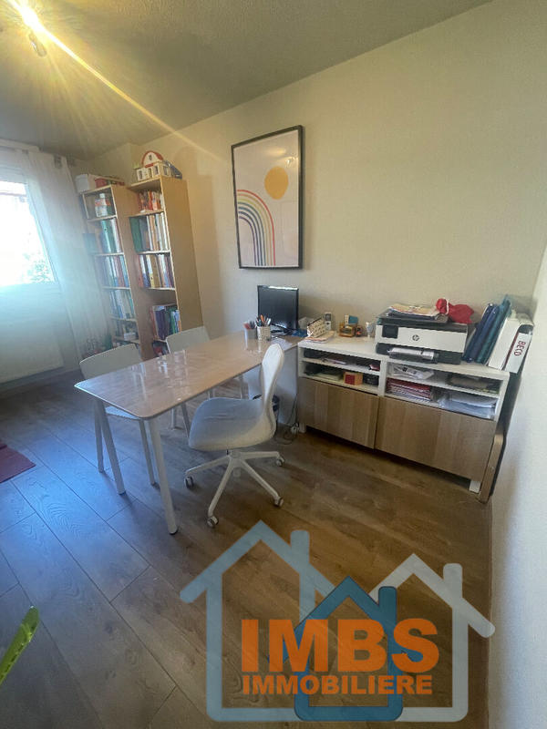 Local commercial - 11 m² - 1 pièce