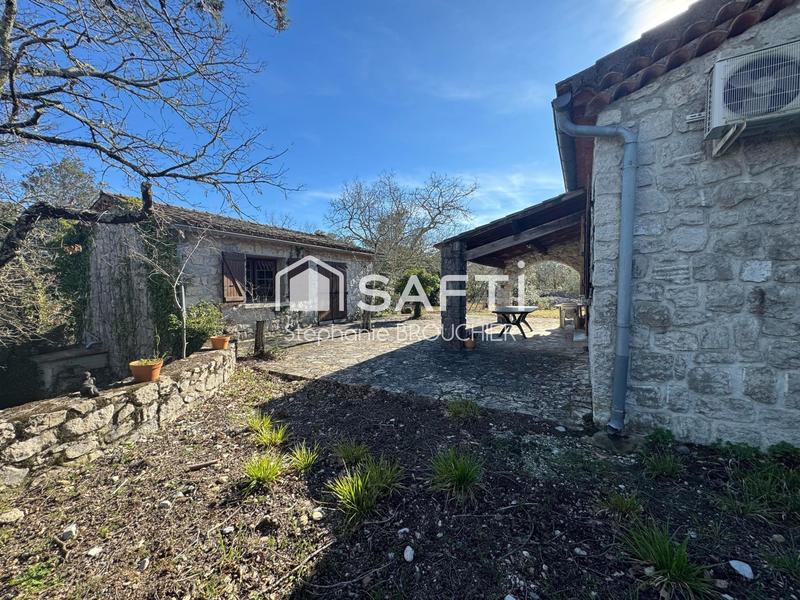 Maison - 150 m² - 7 pièces