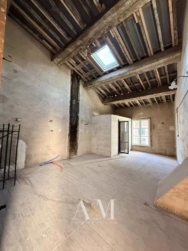 Appartement - 148 m² - 7 pièces