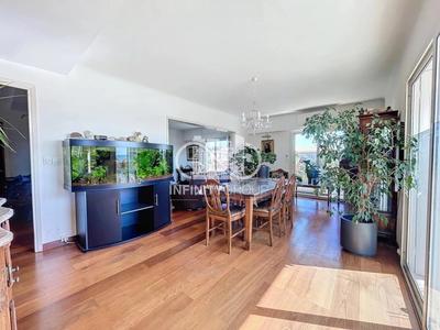 Appartement - 121 m² - 3 pièces