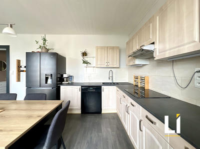 Appartement - 96 m² - 4 pièces