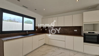 Maison - 111 m² - 4 pièces