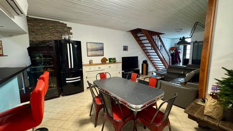 Maison - 137 m² - 6 pièces