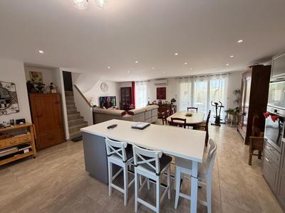 Maison - 123 m² - 4 pièces