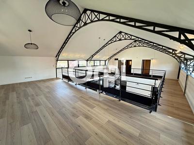 Maison - 215 m² - 6 pièces