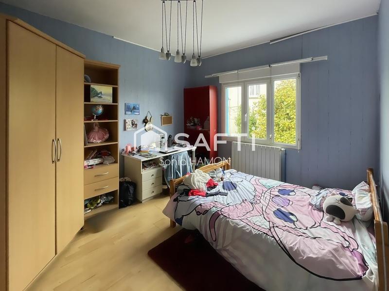 Maison - 164 m² - 9 pièces