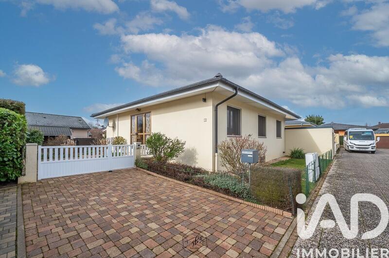 Maison - 94 m² - 6 pièces