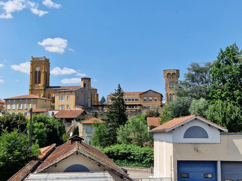 Appartement - 77 m² - 3 pièces