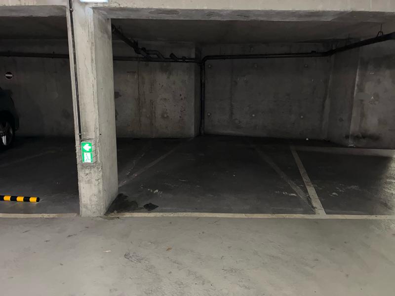 Parking / Garage - 149 m²
