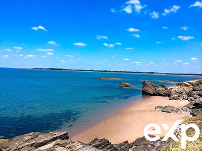 Maison traditionnelle - 110 m² - 8 pièces