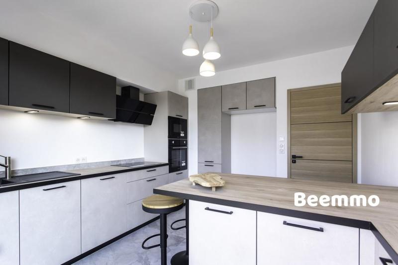 Appartement - 103 m² - 4 pièces