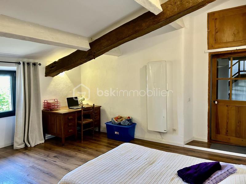 Maison - 181 m² - 6 pièces