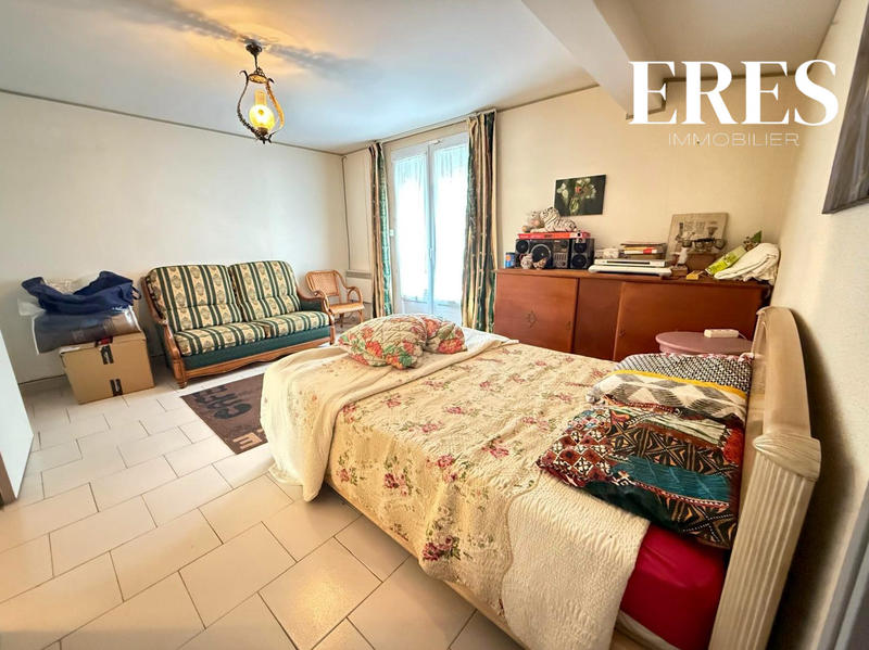 Maison ancienne - 250 m² - 7 pièces