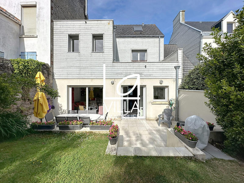 Maison traditionnelle - 130 m² - 5 pièces