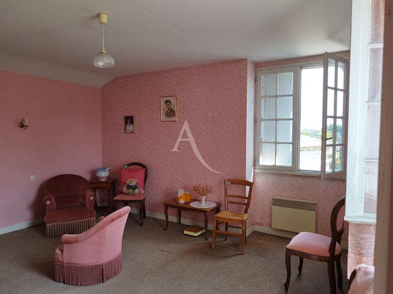 Maison - 172 m² - 10 pièces