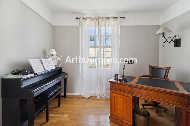 Maison - 209 m² - 7 pièces