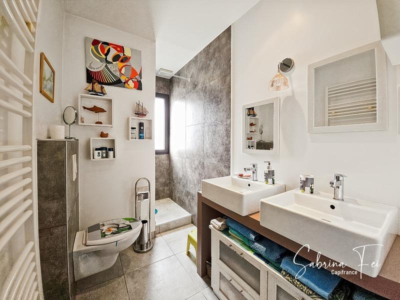 Maison - 143 m² - 5 pièces