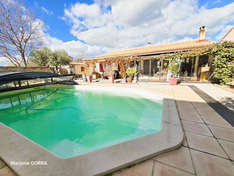 Maison - 98 m² - 4 pièces