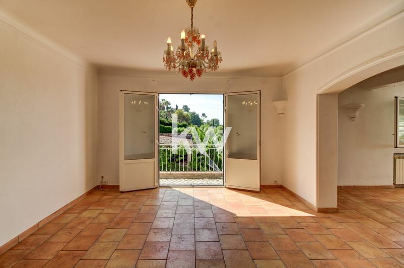 Maison - 182 m² - 6 pièces