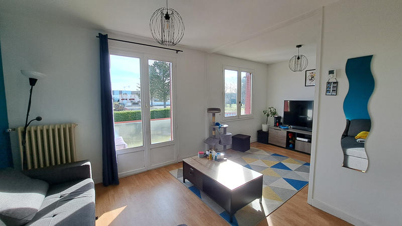 Maison - 90 m² - 5 pièces