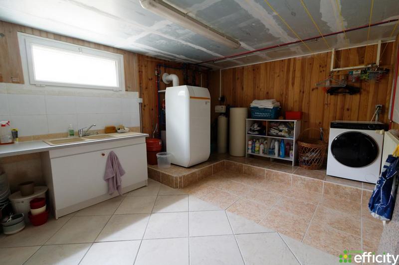 Maison - 215 m² - 7 pièces