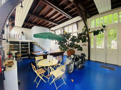 Local d'activités - 187 m²