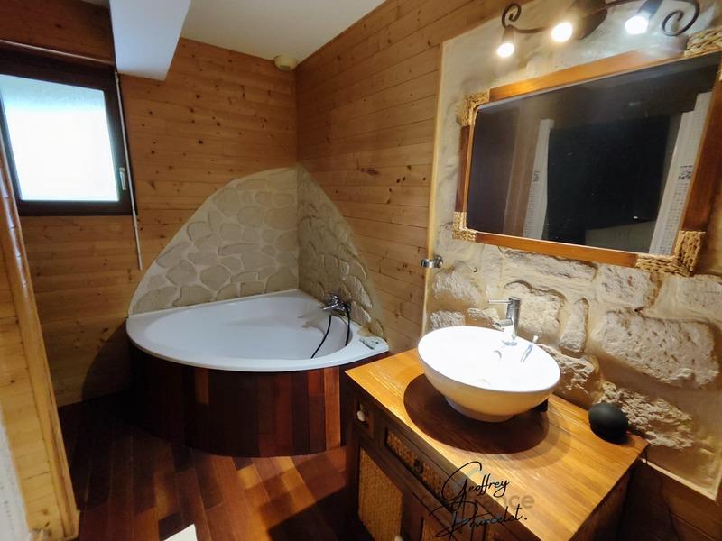 Maison - 134 m² - 7 pièces