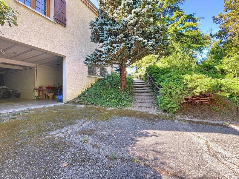 Maison - 109 m² - 4 pièces